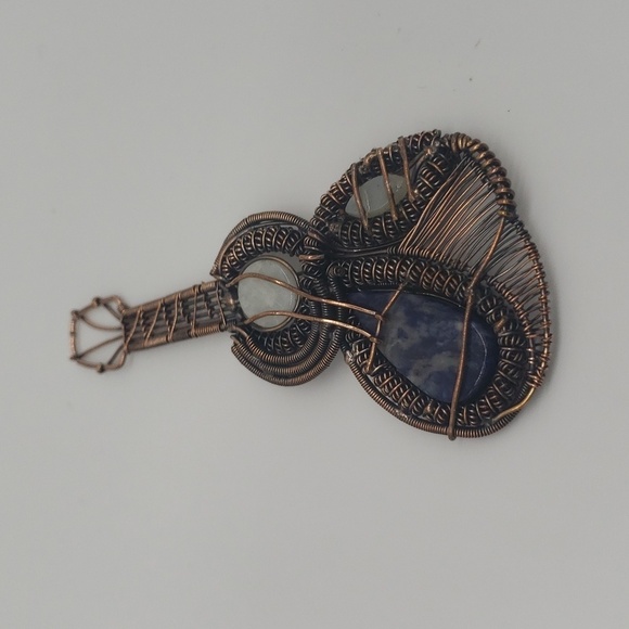 270- Sodalite Natural Stone Guitar Pendant Wire Wrapped Handmade NWT - Picture 2 of 6